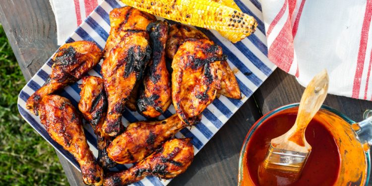 How To Host The Best Cookout Ever, According To Barbecue Experts