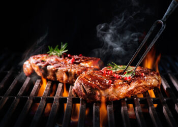Barbecuing This Fourth Of July? Here’s What To Do And What Not To Do