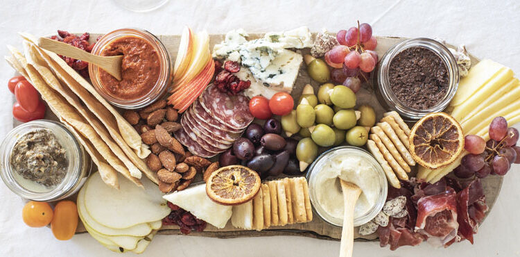 Exploring the Art of French Aperitif
